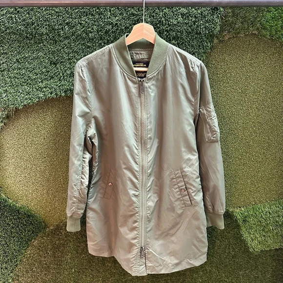 Alpha Industries Long Jacket Medium - Picture 1 of 9